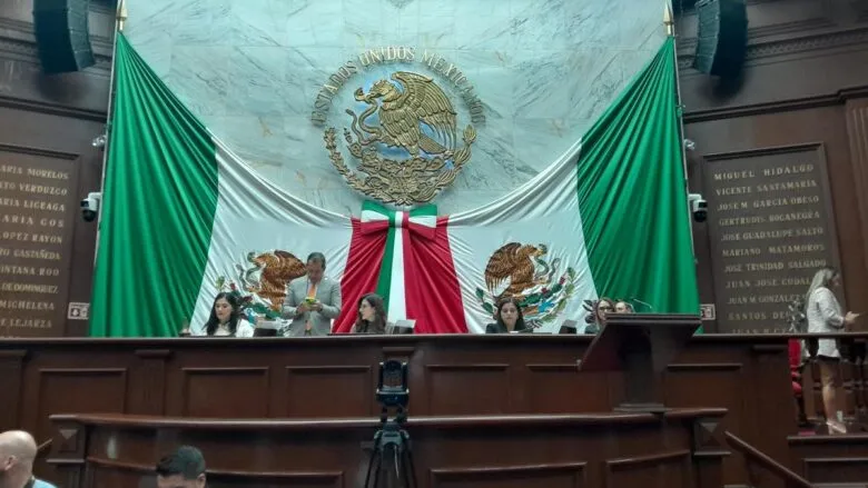 Para secretarios municipales puso Congreso freno a parientes de alcaldes