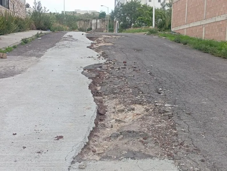 Pavimentación, agua y luminarias, rezagos comunes en colonias de Morelia