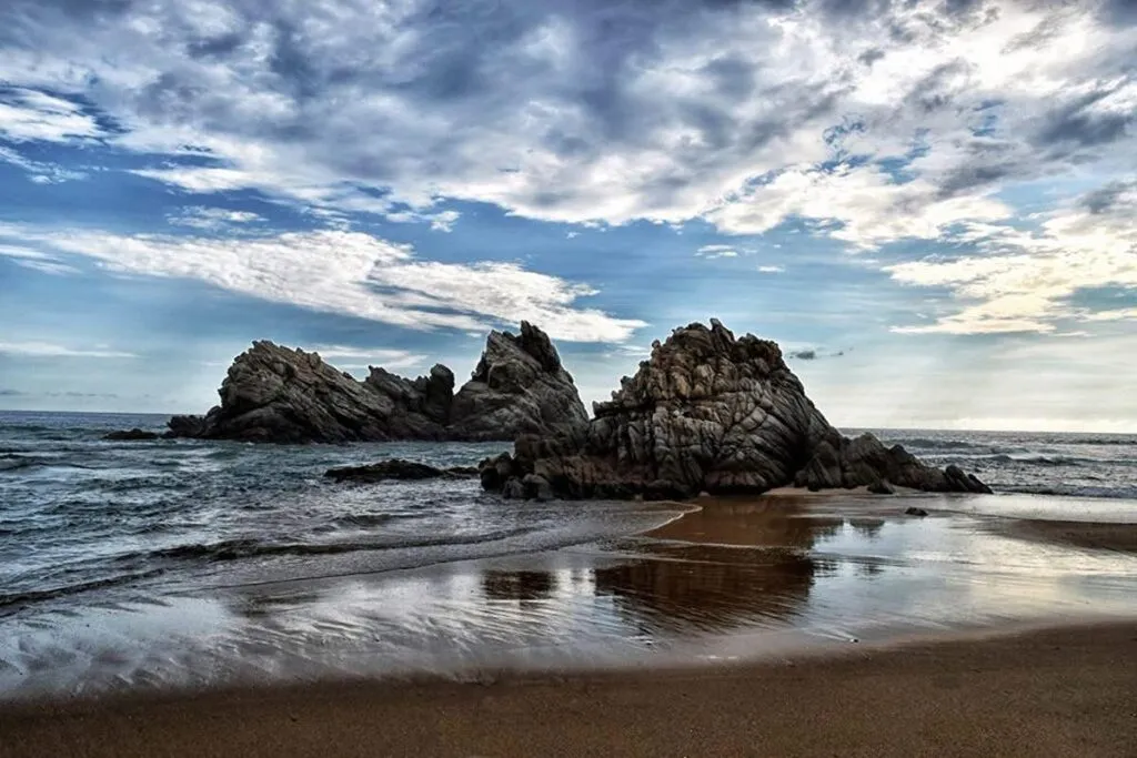 Playas de Michoacán son aptas para uso recreativo durante el verano-2