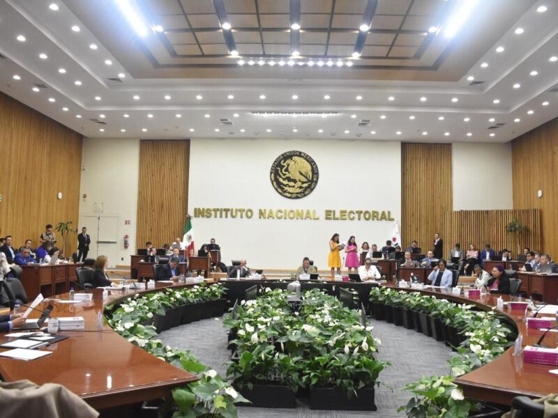 Por el uso indebido de acordeones en elección judicial local, sanciona INE a 87 candidatos en Michoacán