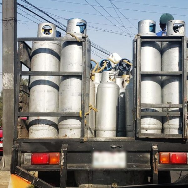 Por inseguridad, reportan desabasto y cierre temporal de gaseras en Ciudad Hidalgo, Michoacán