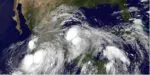 Dos ciclones con potencial impacto en México en monitoreo