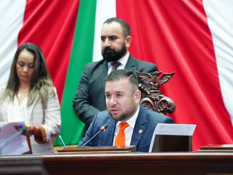 Propone Reyes Galindo la adición de los términos “crianza positiva y buen trato”