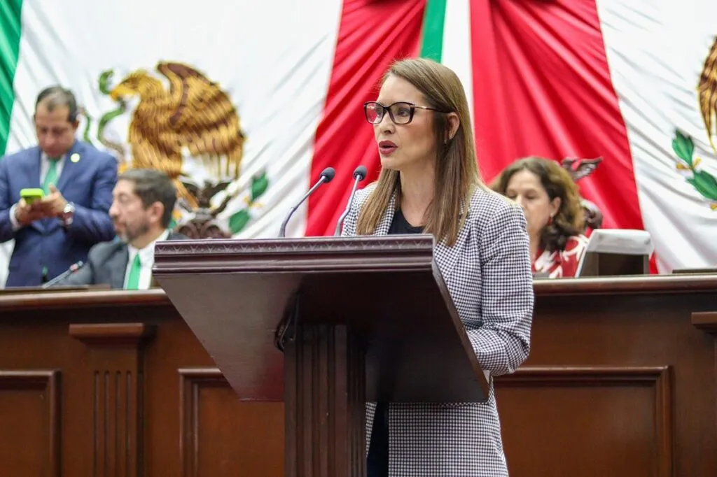 Proponen Guía Sombra en educación de Michoacán