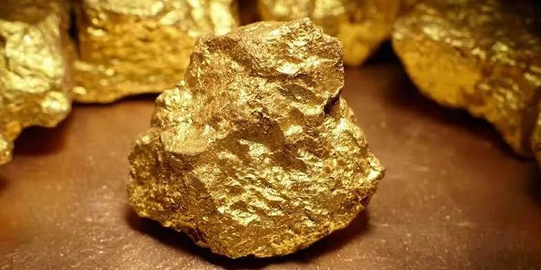 Roba grupo armado 33 toneladas de oro y plata cerca de Guadalajara
