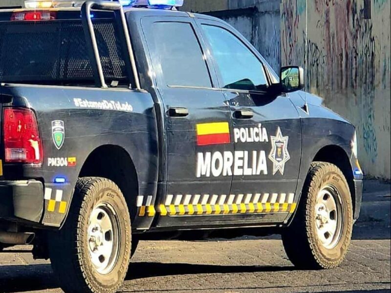 Se arrojan al agua del Río Chiquito en persecución para no ser detenidos en Morelia