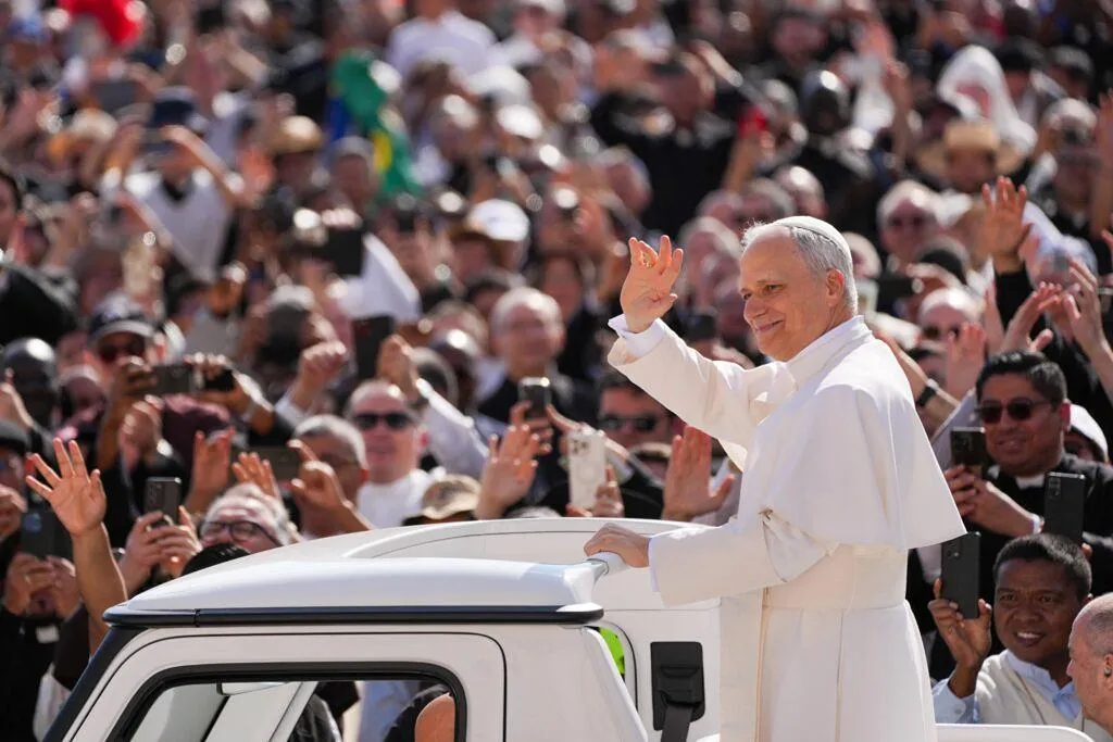 Segob y El Vaticano prepararían próxima visita de León IX a México