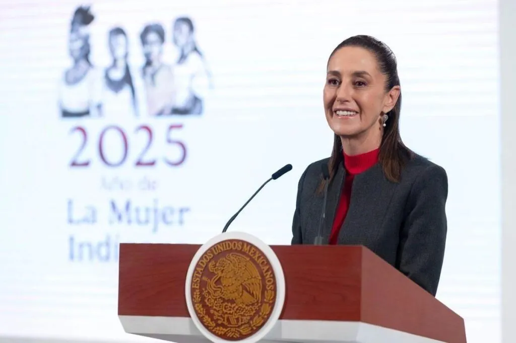 Sheinbaum evita hablar de la disputa entre Harfuch y Bukele