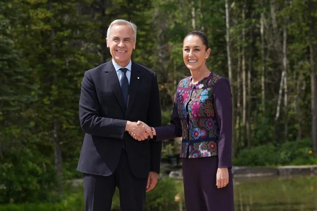 Sheinbaum y Carney dialogan por teléfono; buscan fortalecer la economía de ambos países