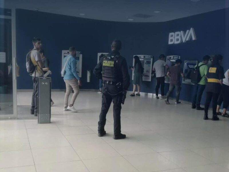 Si vas al banco, puedes pedir escolta gratis de la Policía de Morelia