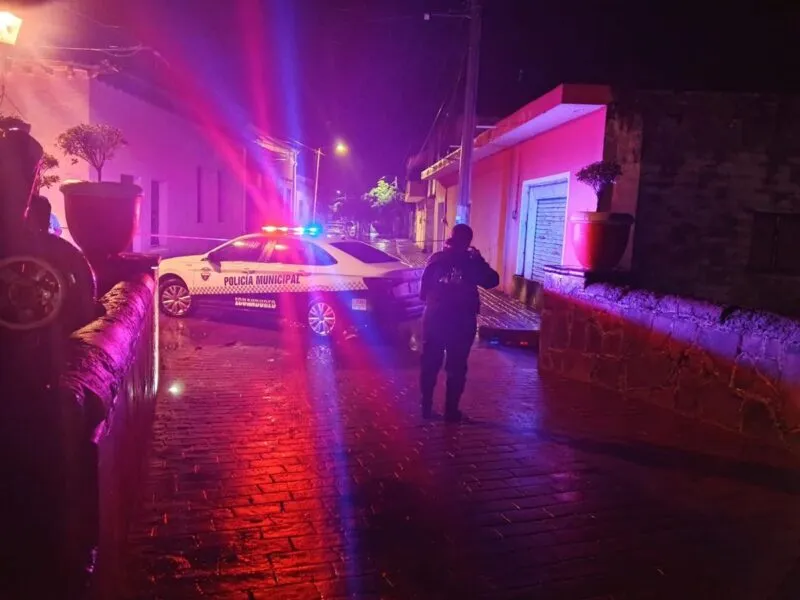 SSP auxilia a población por inundaciones en Ecuandureo