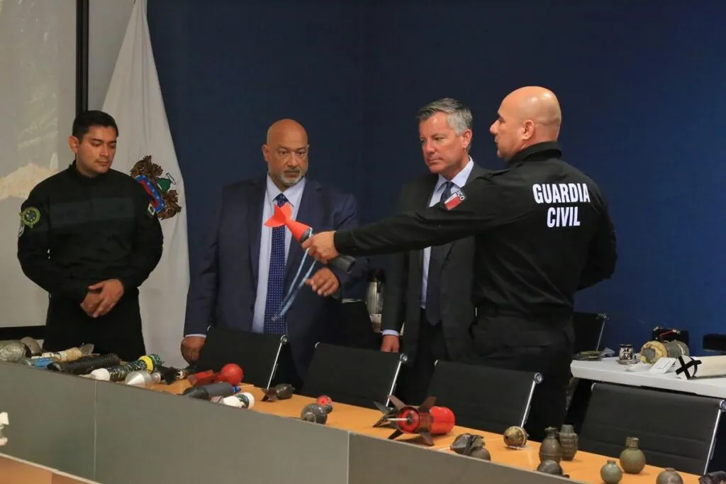 SSP y autoridades de EUA se reúnen para mejorar trabajo antiexplosivos en Michoacán-3