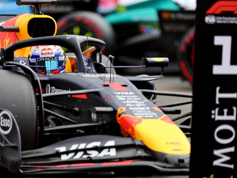 ‘Súper’ Max gana con jerarquía la pole para el Gran Premio de Gran Bretaña 2025