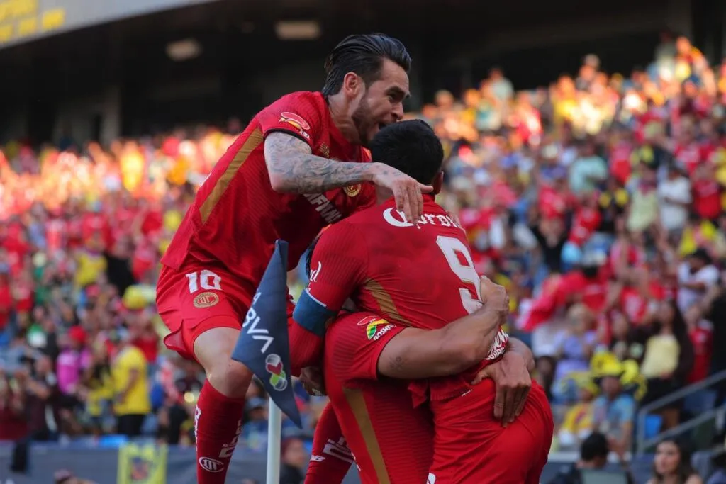 Toluca es Campeón de Campeones al vencer 3-1 al América