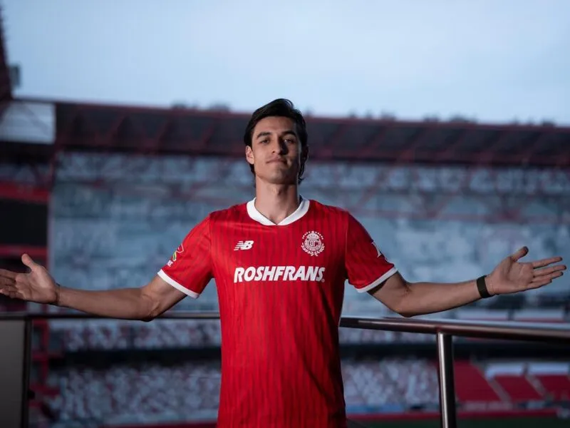 Toluca hace oficial la llegada de Fernando Arce como refuerzo para el Apertura 2025