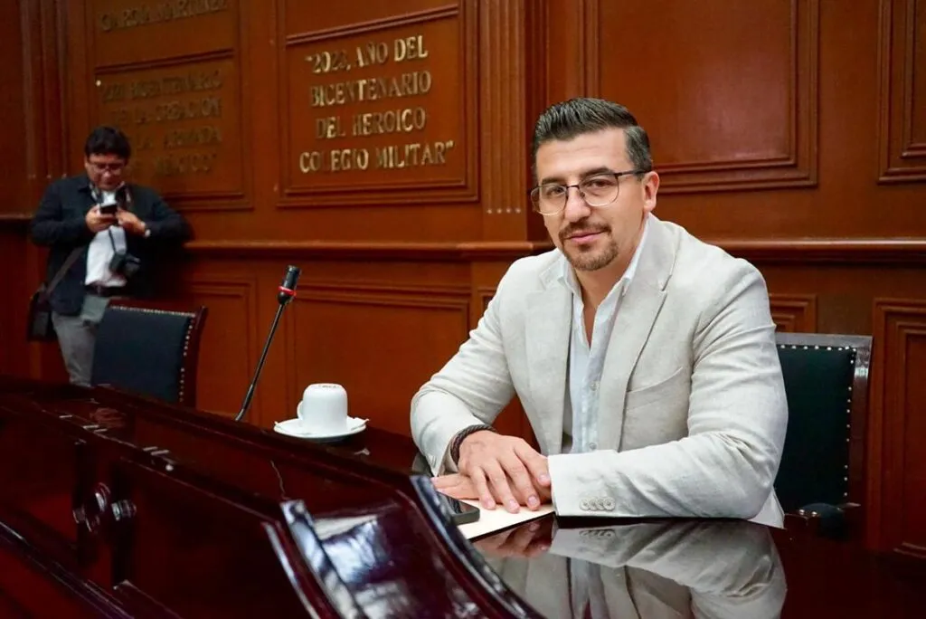 Toño Mendoza impulsa reforma histórica para combatir la trata de personas y proteger a la niñez en el sector turístico