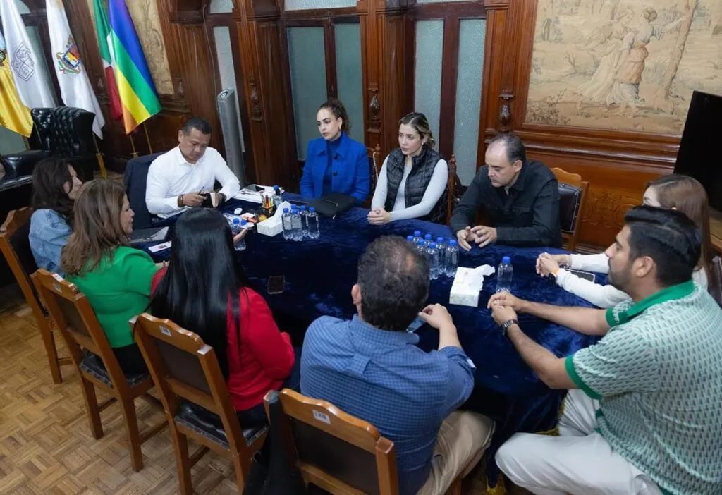 Torres Piña se reúne con la Jucopo en medio del proceso para designar nuevo fiscal en Michoacán