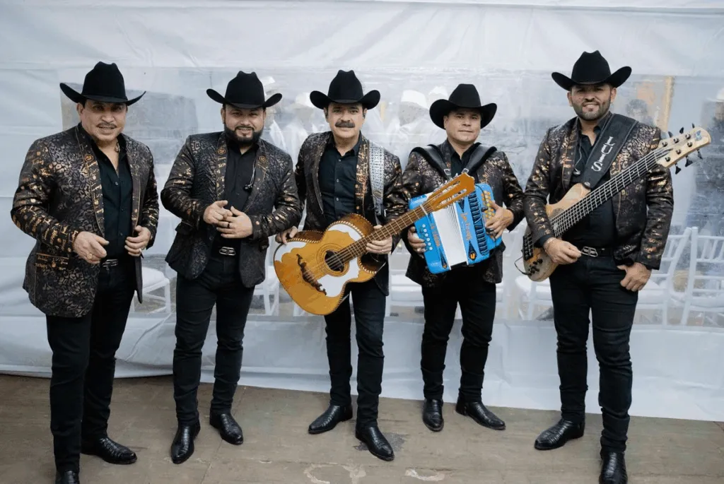 Tras pagar multa, Los Tucanes de Tijuana revelan que cantaron “adrede” corridos en Chihuahua