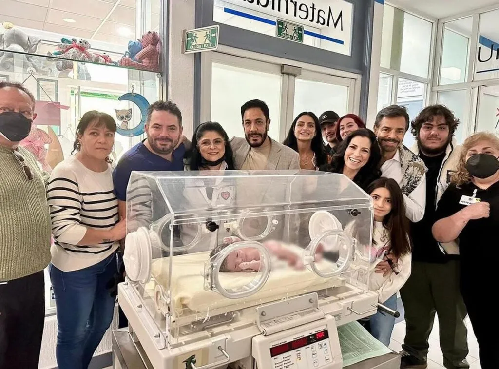 Victoria Ruffo y Alessandra Rosaldo mantienen buena relación gracias a su nieta; asegura Eugenio Derbez-1