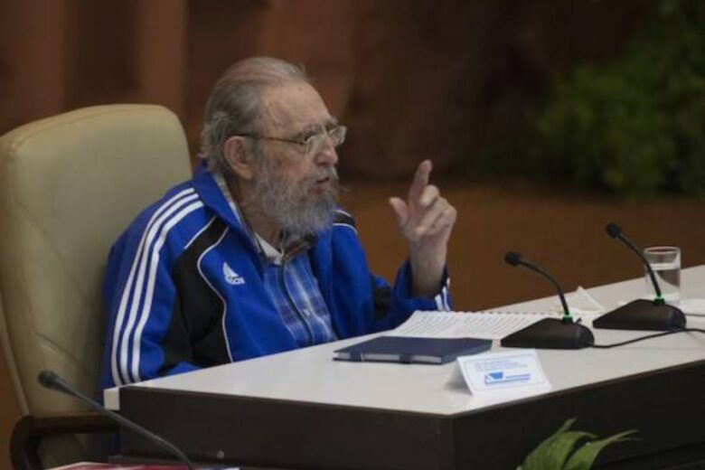 En la clausura del Congreso del Partido Comunista de Cuba, Fidel Castro ofreció un emotivo discurso histórico que sonó a despedida, bajo la mirada de Raúl y más de mil delegados