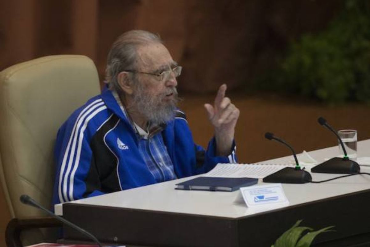 En la clausura del Congreso del Partido Comunista de Cuba, Fidel Castro ofreció un emotivo discurso histórico que sonó a despedida, bajo la mirada de Raúl y más de mil delegados