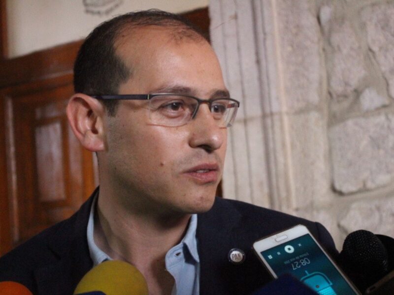 El PAN acusa de traición a cinco senadores y evalúa expulsarlos, entre ellos Ernesto Cordero, por apoyar su candidatura a la Mesa Directiva del Senado contra la postura oficial del partido