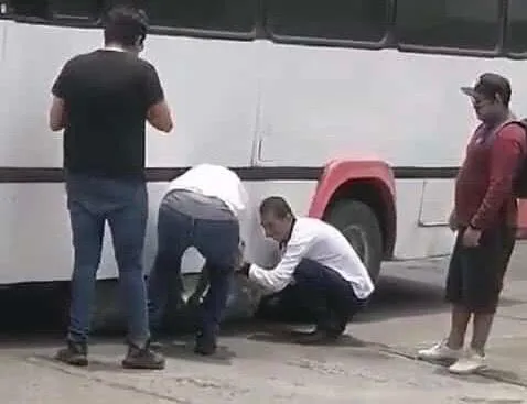 Accidente en camión de pasajeros en Morelia, genera temor entre ocupantes-1