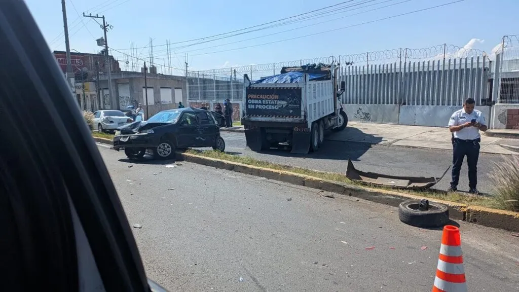 Accidente en el Libramiento Norponiente de Morelia deja heridos tras choque múltiple 1