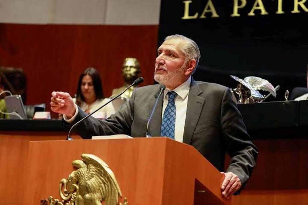 Adán Augusto evade aclarar si dejará la coordinación de Morena en el Senado por una embajada