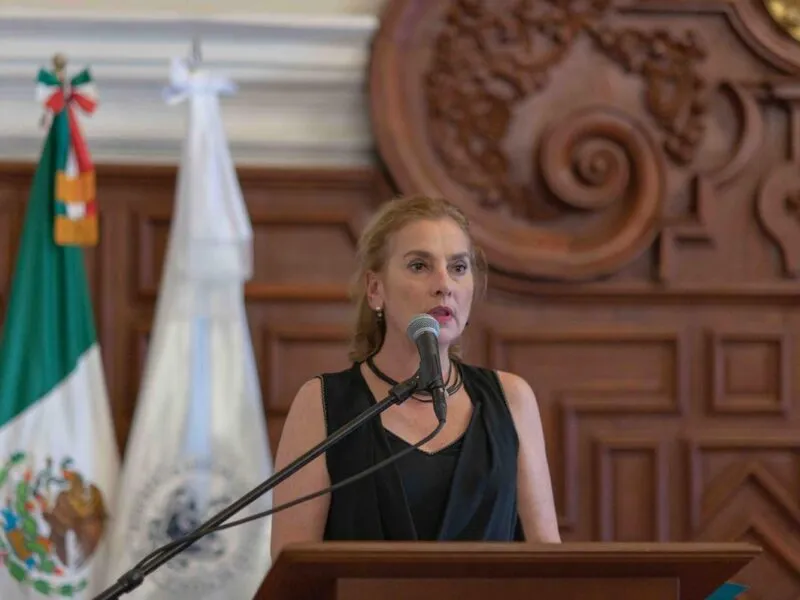 Advierte Gutiérrez Müller denuncias contra quienes aseguraron cambió de residencia a España