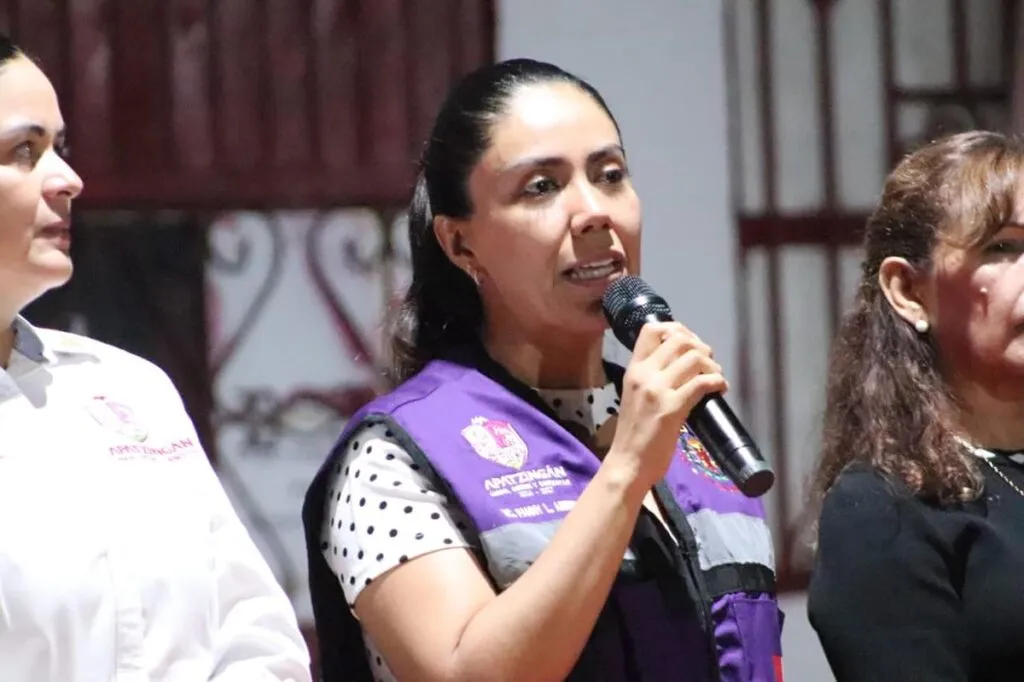 Alcaldesa de Apatzingán admite falta de recursos para pagar a trabajadores
