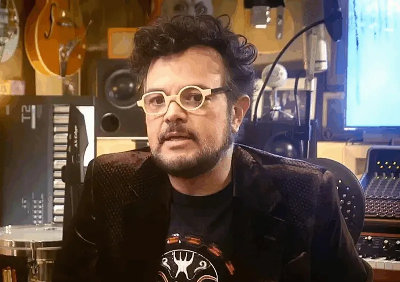 Aleks Syntek lanza fuerte señalamiento tras polémica por comentarios sobre Shakira y Elton John