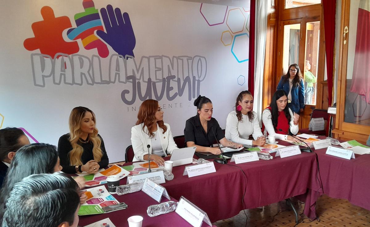Aprobó Comité convocatoria para Parlamento Juvenil en Congreso de Michoacán