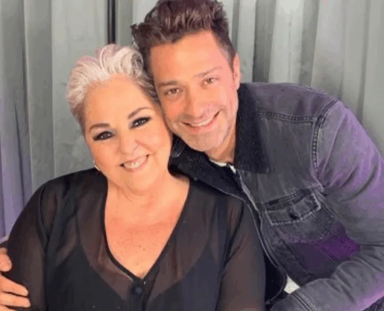 Ari Borovoy habla de artistas consagrados y Lupita D’Alessio responde denunciando malos tratos