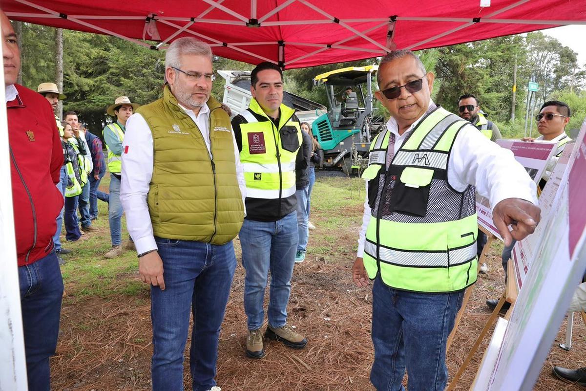 Arranca Bedolla rehabilitación del camino Villa Madero-Tacámbaro