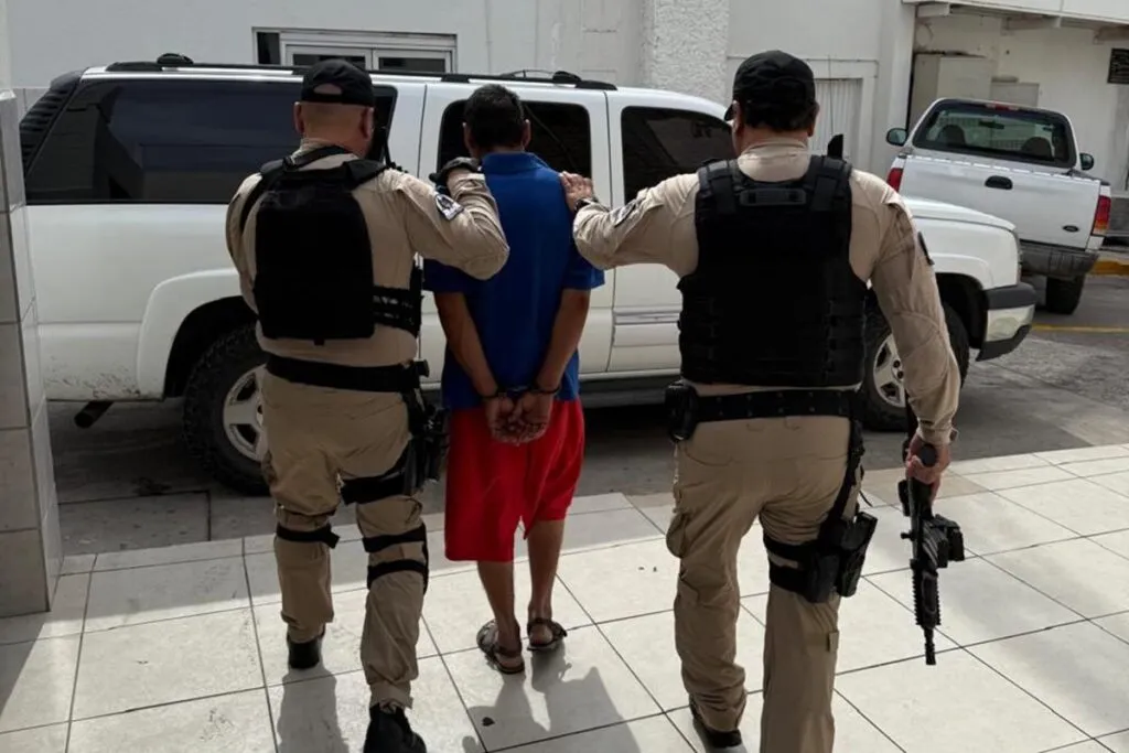 Arresto tras decomiso de drogas en Sinaloa