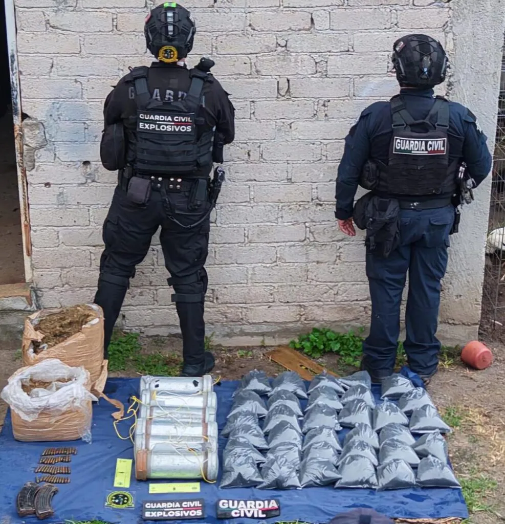 Asegurados 4 cilindros explosivos, pólvora y marihuana en Zinapécuaro