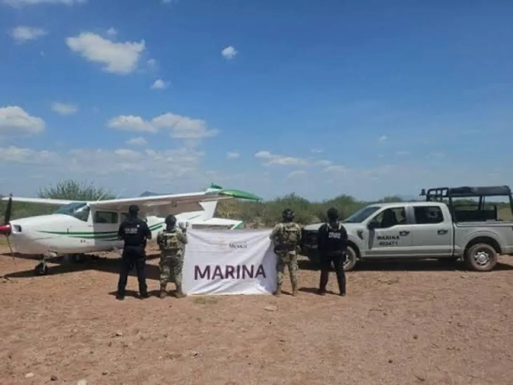 Aseguran Semar avioneta en Cajeme, Sonora; detienen a sujeto y hallan presunta droga