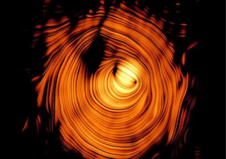 Astrónomos captaron “El ojo de Saurón” blázar cósmico, que dispara partículas atómicas a la Tierra