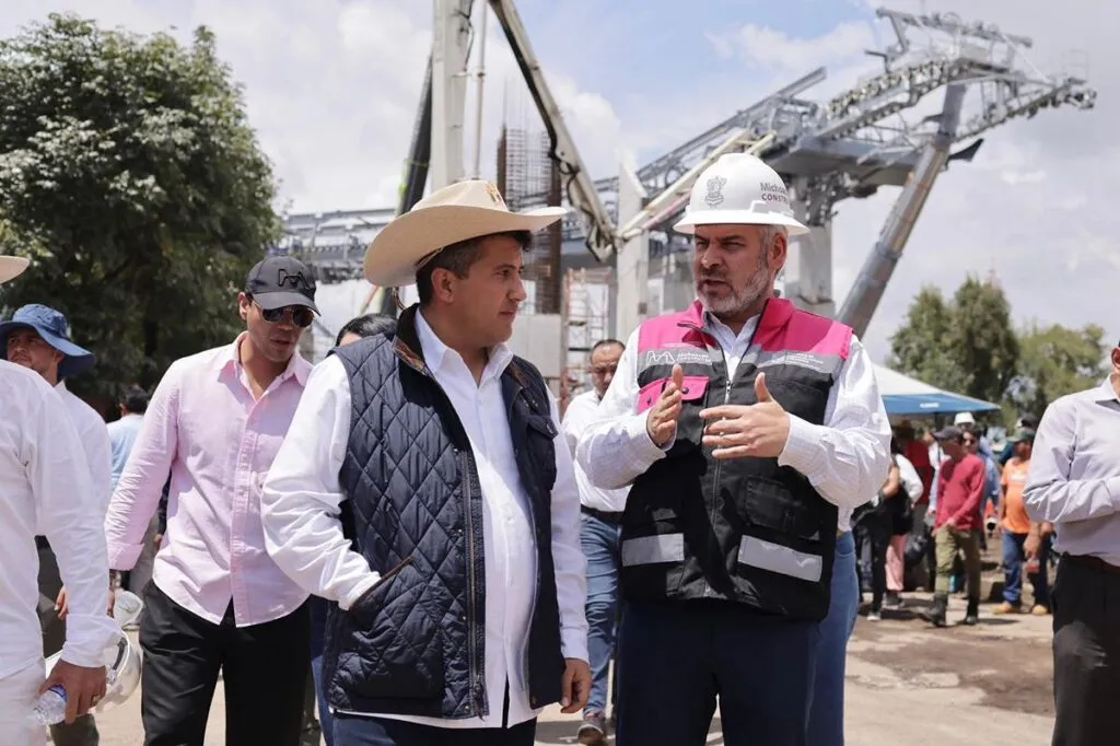 Avanza construcción del teleférico en Uruapan