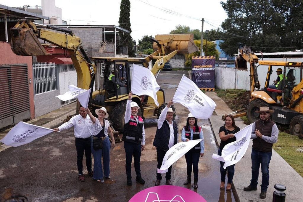 Bedolla arranca rehabilitación de espacio público