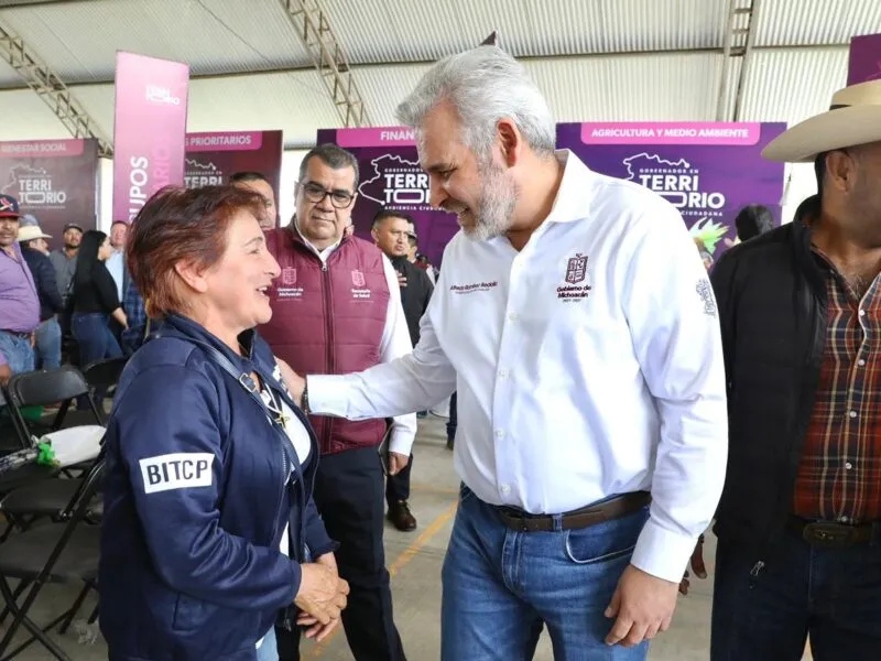 Bedolla recorre el oriente de Michoacán y anuncia audiencia pública en Epitacio Huerta