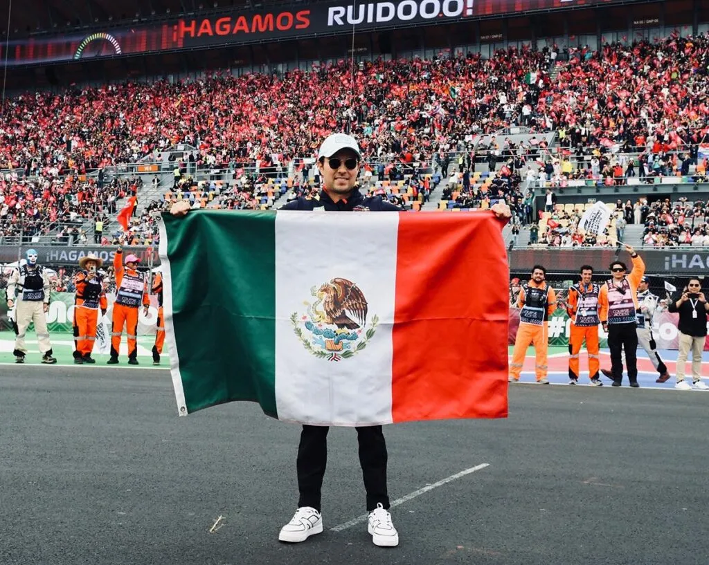 Cadillac anuncia contratación de Checo Pérez