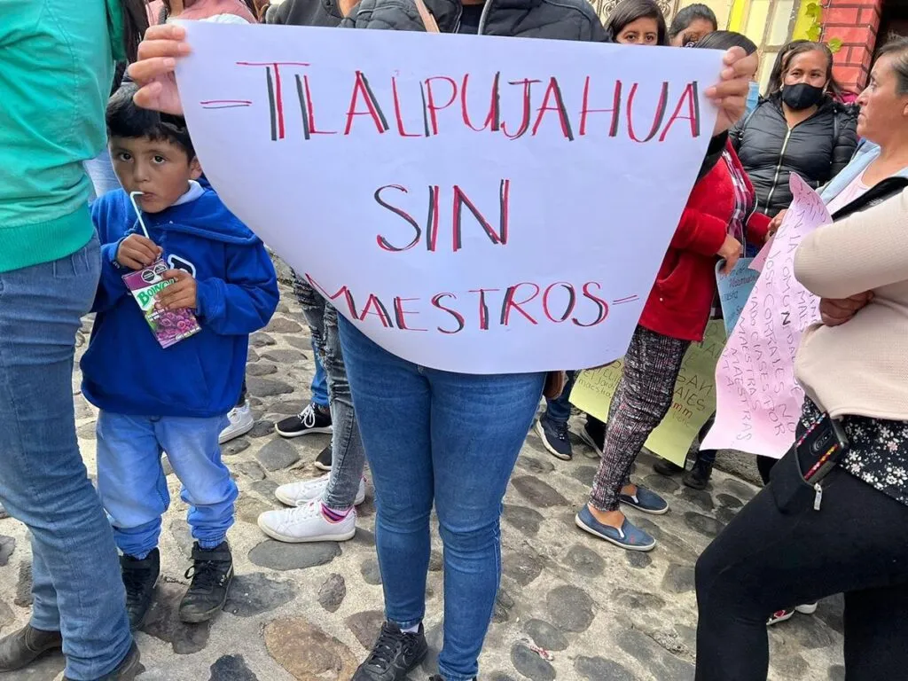 Cambios irregulares y no falta de maestros, problemática educativa en Michoacán