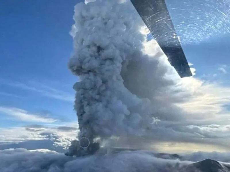 Captan primera erupción del volcán Krasheninnikov en al menos 400 años
