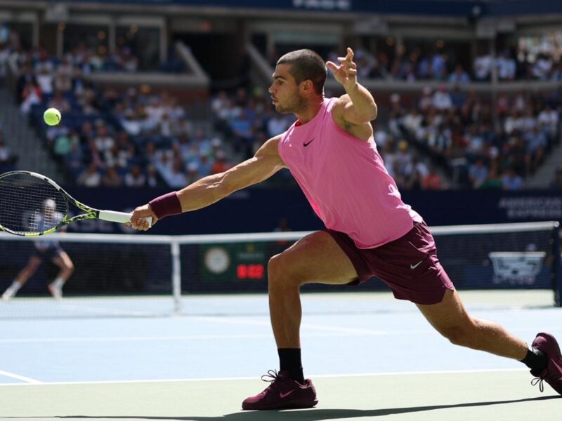 Carlos Alcaraz avanza con firmeza a cuartos del US Open