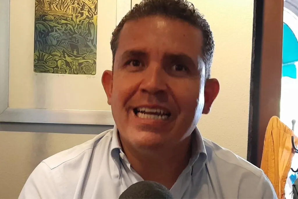 Carlos Torres es un perfil que puede considerarse en cualquier espacio público