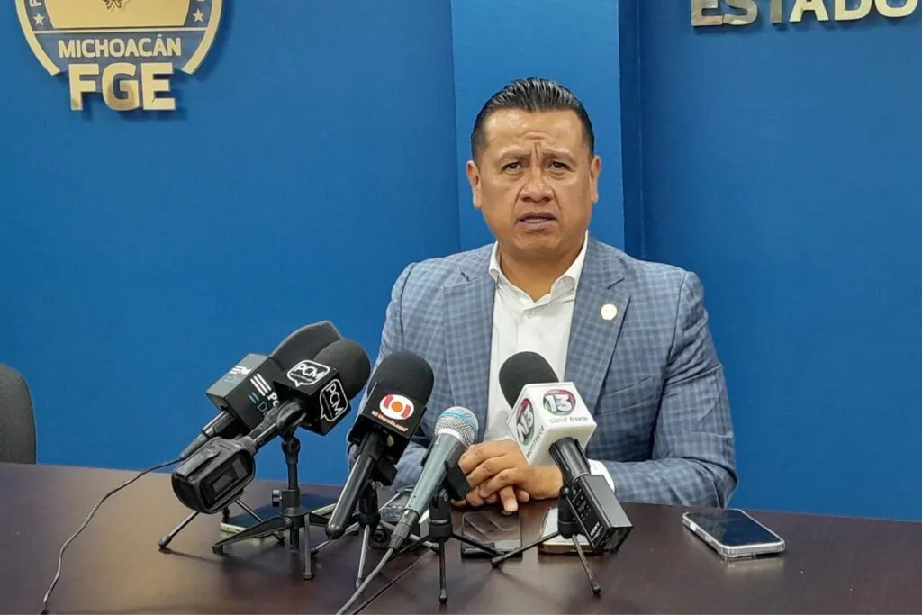 Carlos Torres Piña rechaza buscar gubernatura y se concentra en la Fiscalía de Michoacán