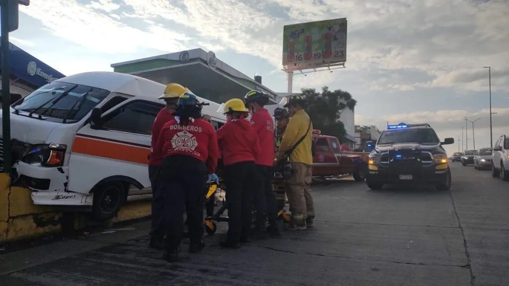 Choque sobre libramiento de Morelia deja un herido