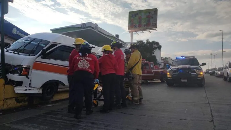 Choque sobre libramiento de Morelia deja un herido